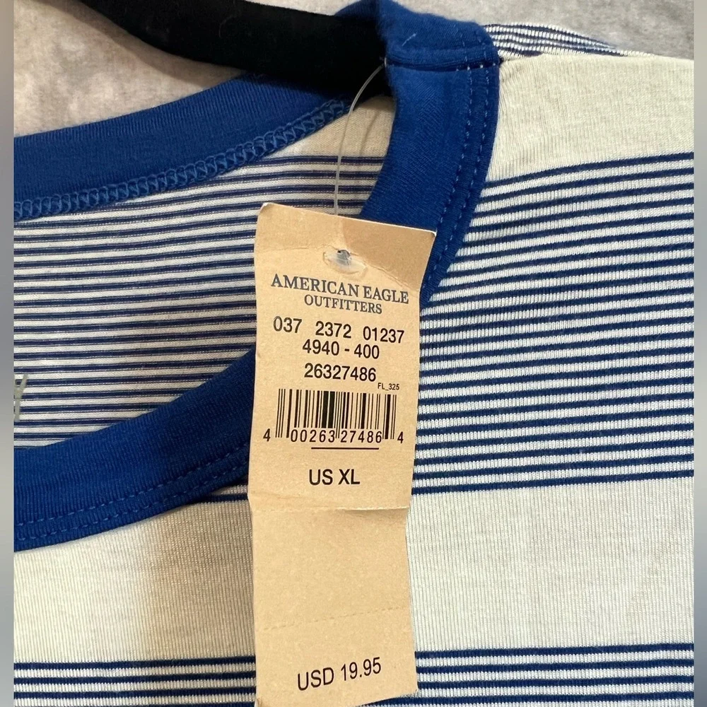 Brand new AEO tshirt - Picture 2 of 5